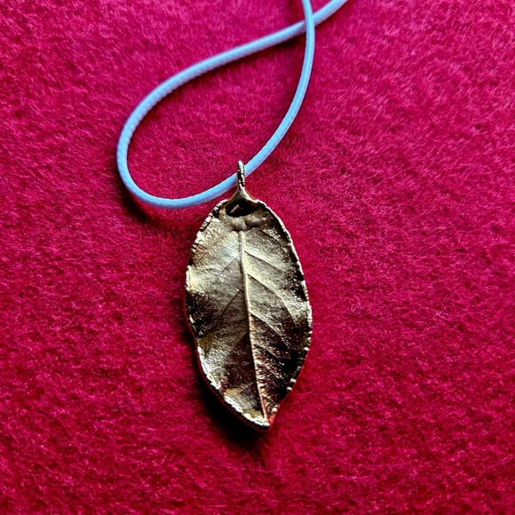 Pendant Necklace Golden Leaf Real Genuine Leaf Metal Gold Platet 24K - Picture 4 of 4